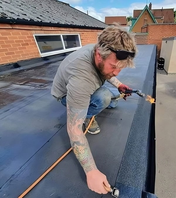 Flat Roof Repair Specialist Flat-Roof-Repair-Specialist.jpg